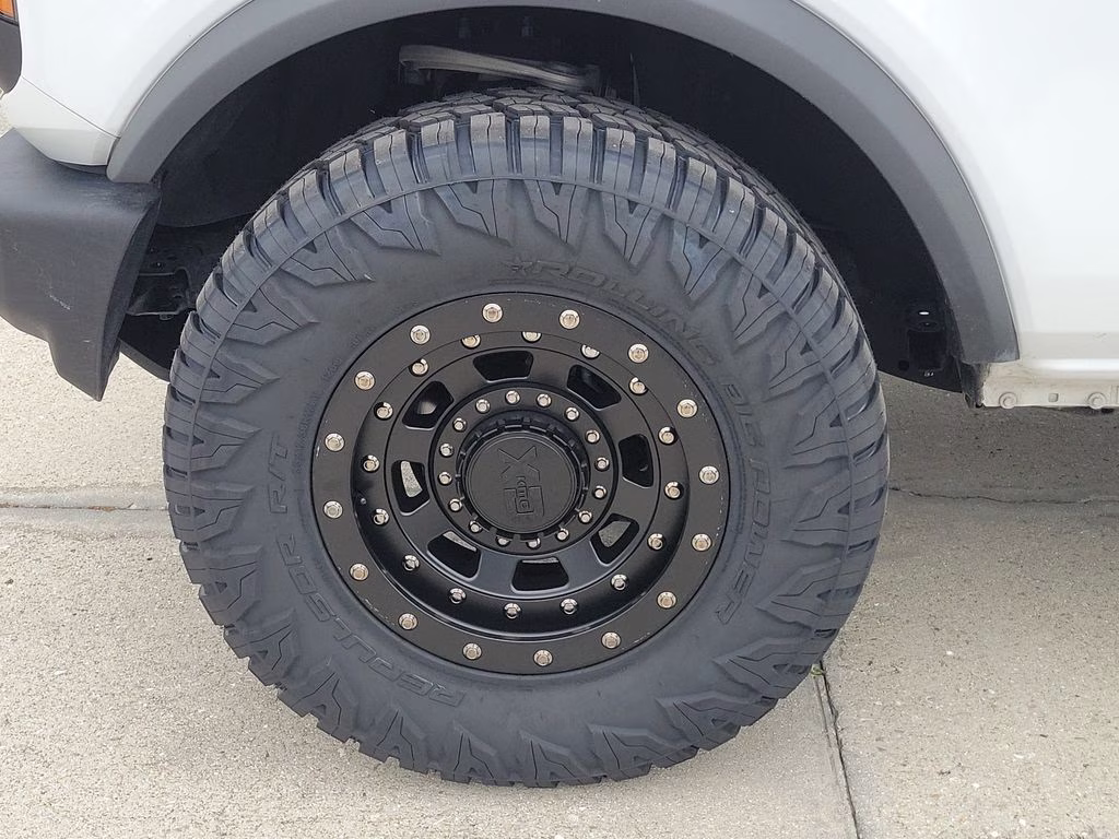 2025 Oxford White Ford Bronco Big Bend 4X4 SUV