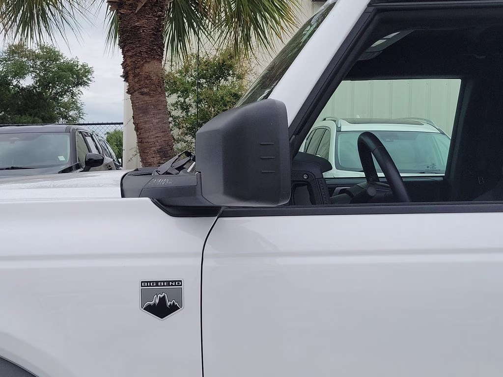 2025 Oxford White Ford Bronco Big Bend 4X4 SUV
