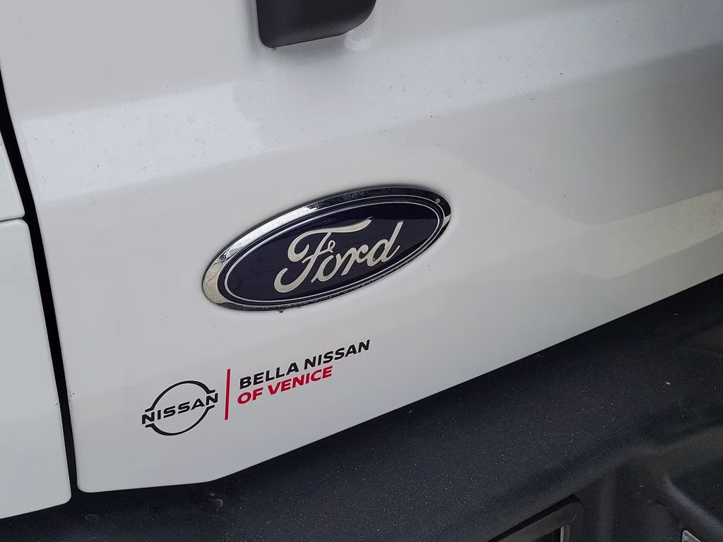2025 Oxford White Ford Bronco Big Bend 4X4 SUV