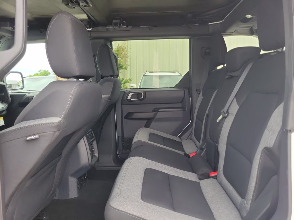 2025 Oxford White Ford Bronco Big Bend 4X4 SUV