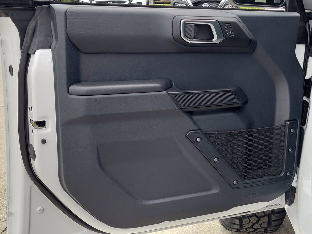 2025 Oxford White Ford Bronco Big Bend 4X4 SUV