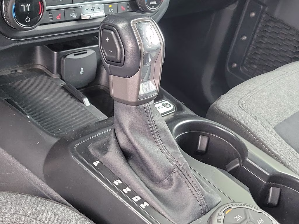 2025 Oxford White Ford Bronco Big Bend 4X4 SUV