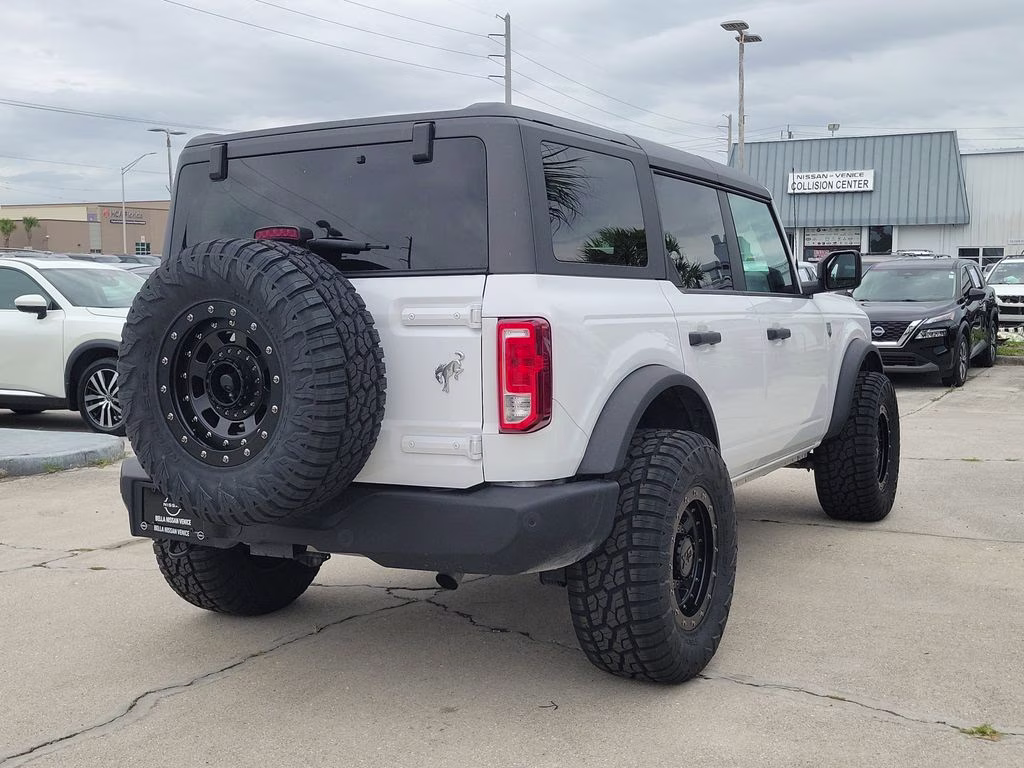 2025 Oxford White Ford Bronco Big Bend 4X4 SUV