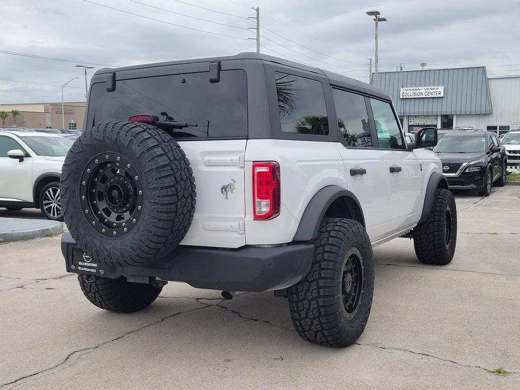 2025 Oxford White Ford Bronco Big Bend 4X4 SUV
