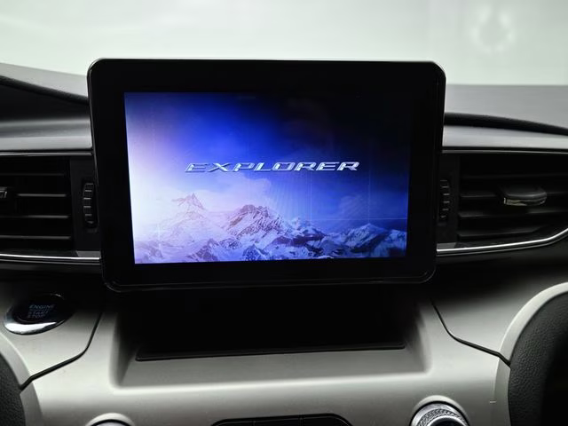 2022 Black Metallic Ford Explorer XLT RWD SUV