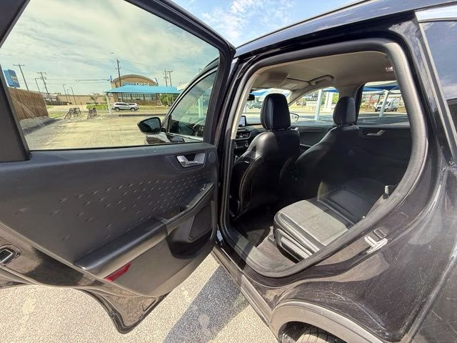 2020 Black Metallic Ford Escape Titanium AWD SUV