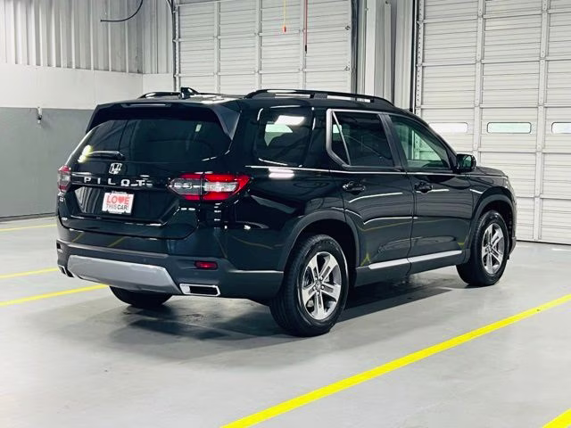 2026 Crystal Black Pearl Honda Pilot EX-L AWD SUV