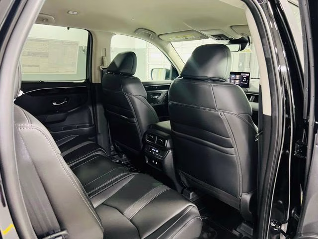2026 Crystal Black Pearl Honda Pilot EX-L AWD SUV