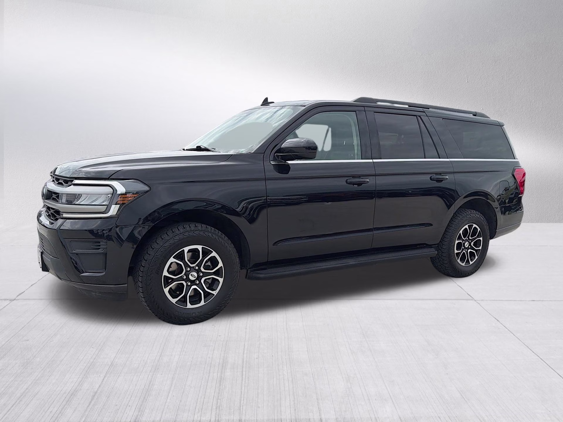 2024 Agate Black Metallic Ford Expedition Max XLT 4X4 SUV