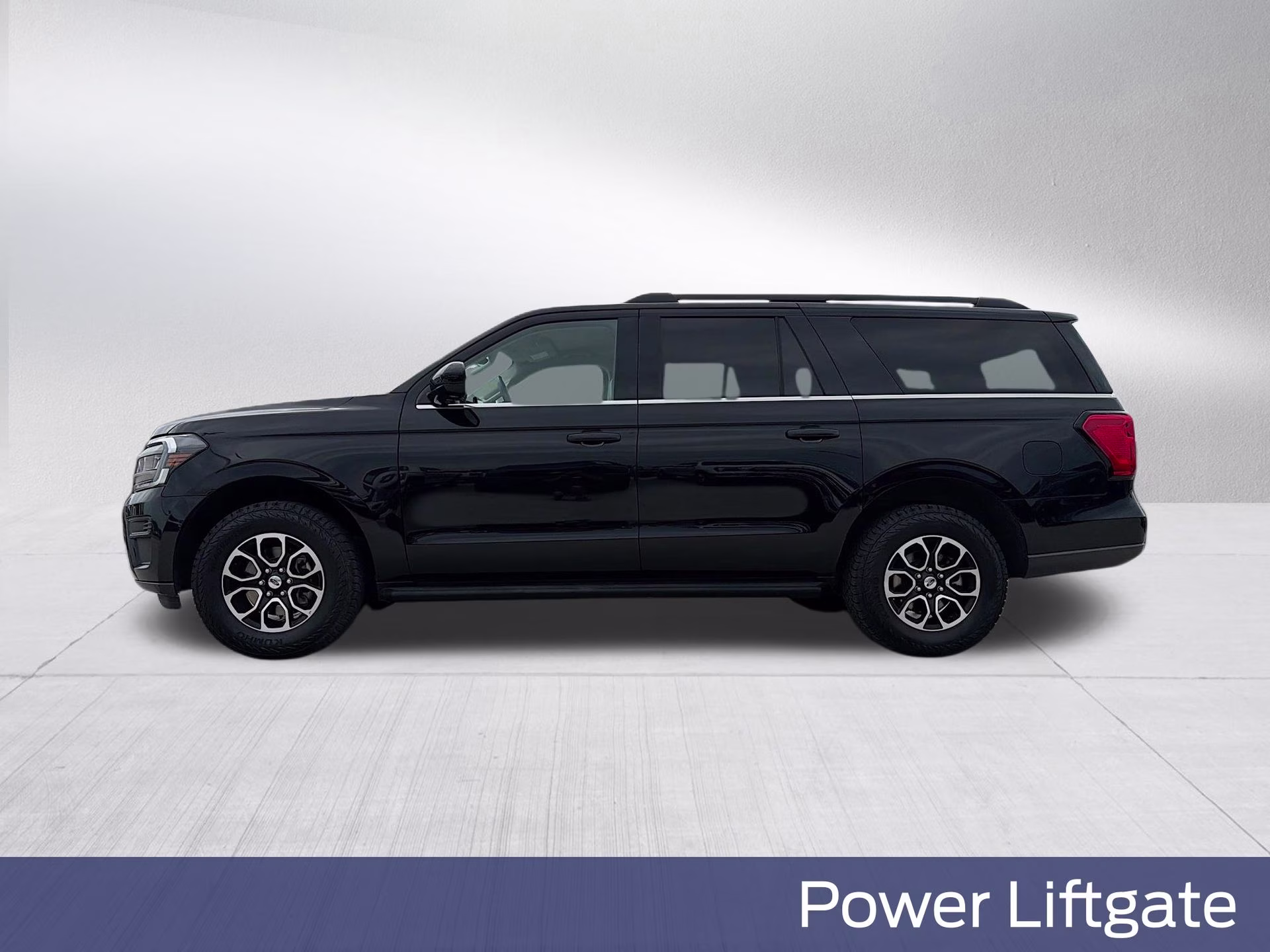 2024 Agate Black Metallic Ford Expedition Max XLT 4X4 SUV