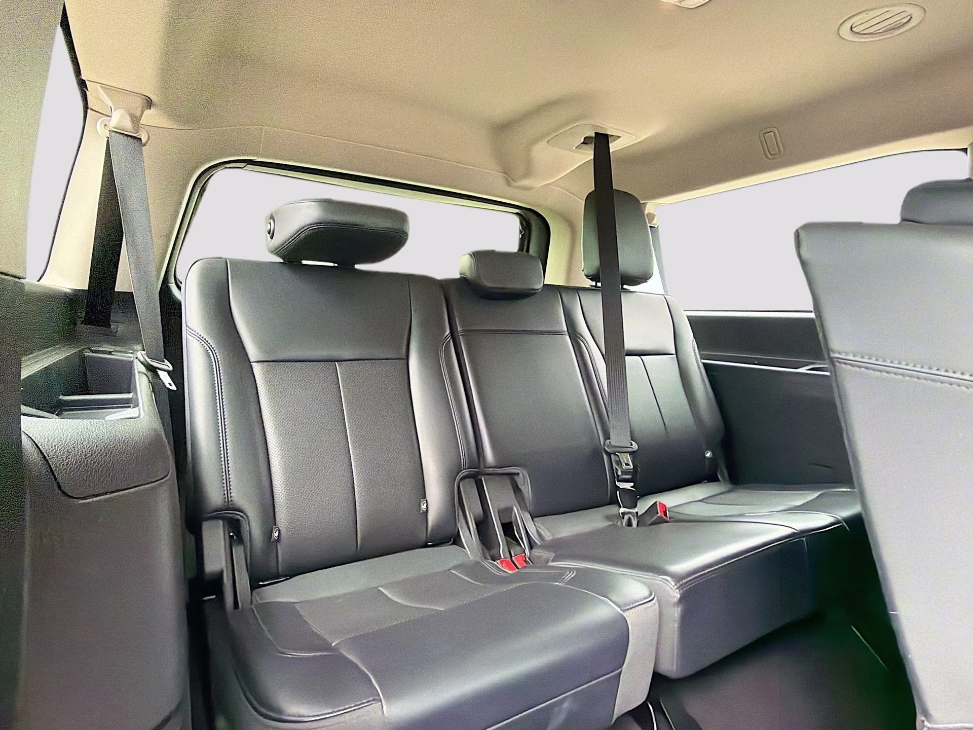 2024 Black Metallic Ford Expedition Max XLT 4X4 SUV