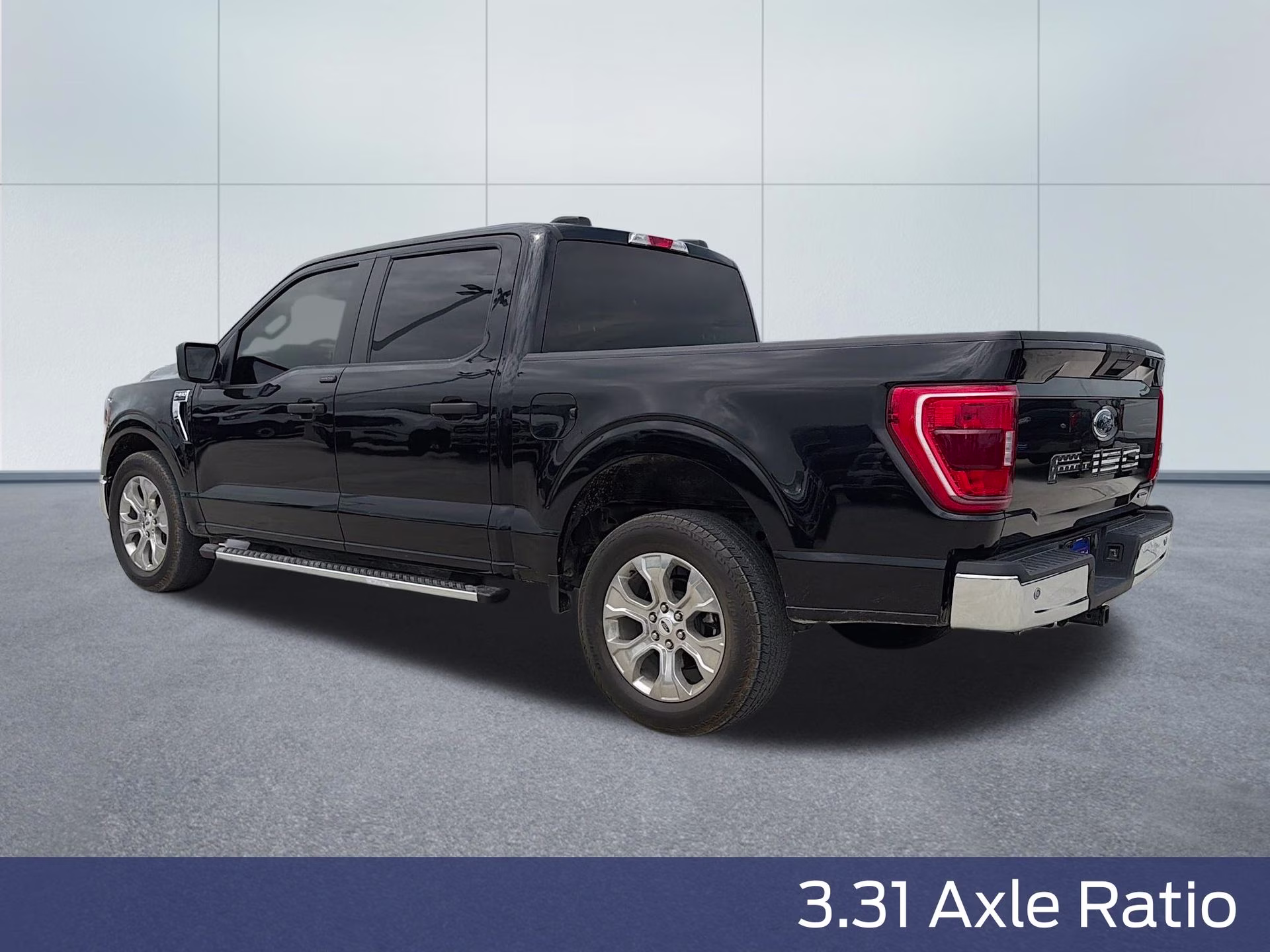 2023 Agate Black Metallic Ford F-150 XLT RWD Truck
