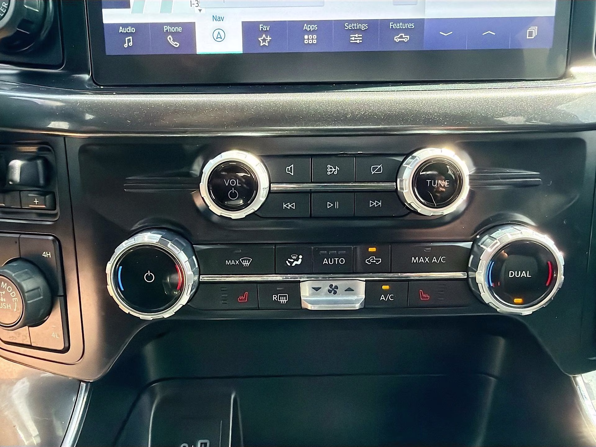2023 Avalanche Ford F-150 XLT 4X4 Truck
