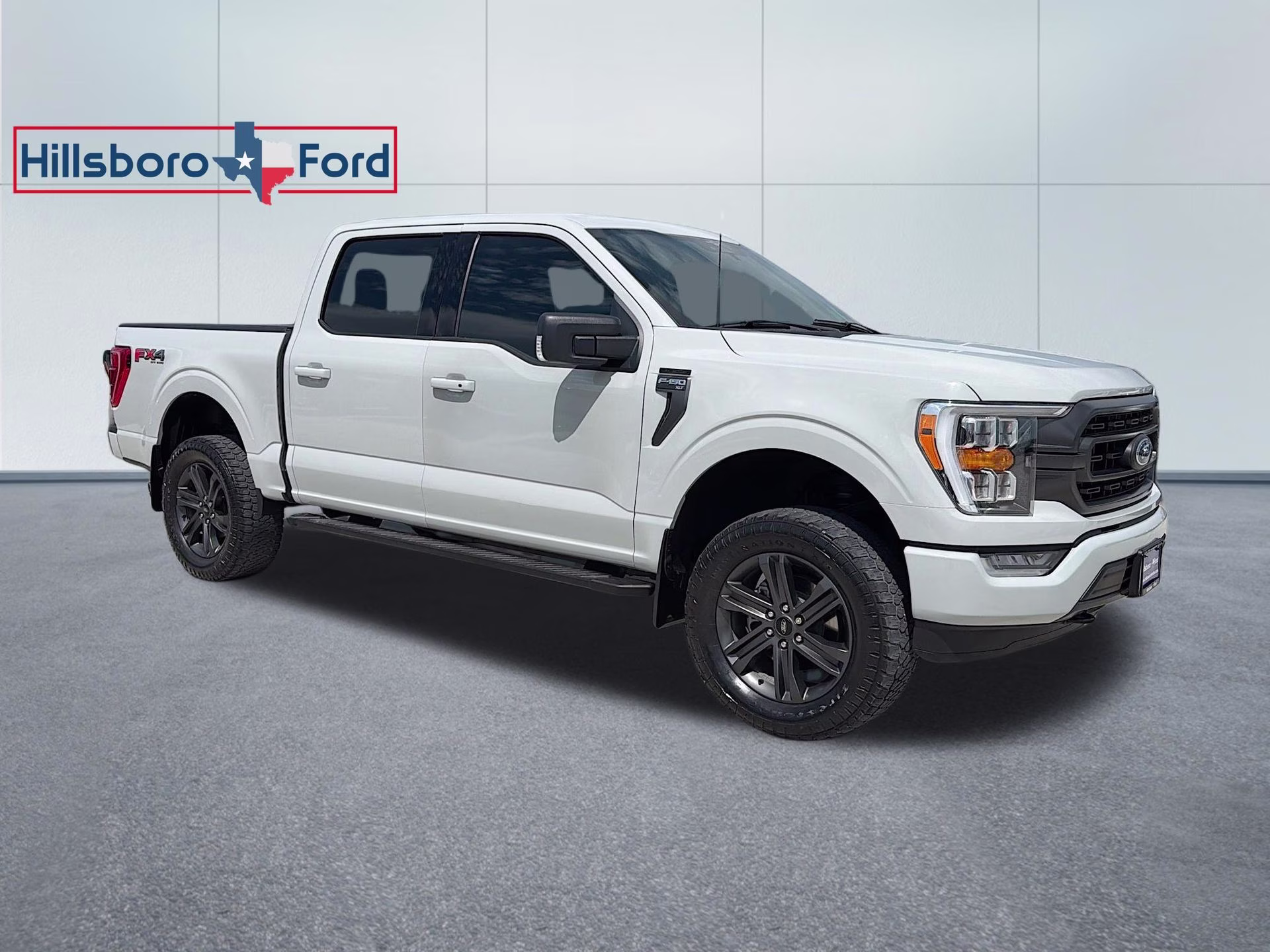 2023 Avalanche Ford F-150 XLT 4X4 Truck