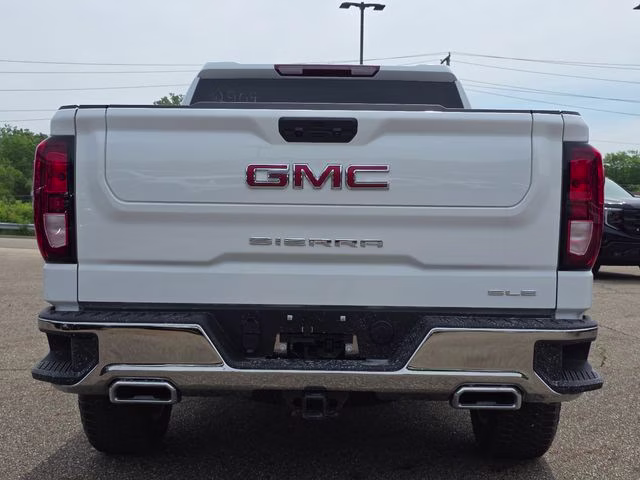 2026 Summit White GMC Sierra 1500 SLE 4X4 Truck