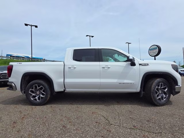 2026 Summit White GMC Sierra 1500 SLE 4X4 Truck