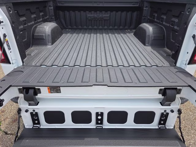 2026 Summit White GMC Sierra 1500 SLE 4X4 Truck