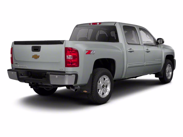 2013 Silver Ice Metallic Chevrolet Silverado 1500 LT 4X4 Truck