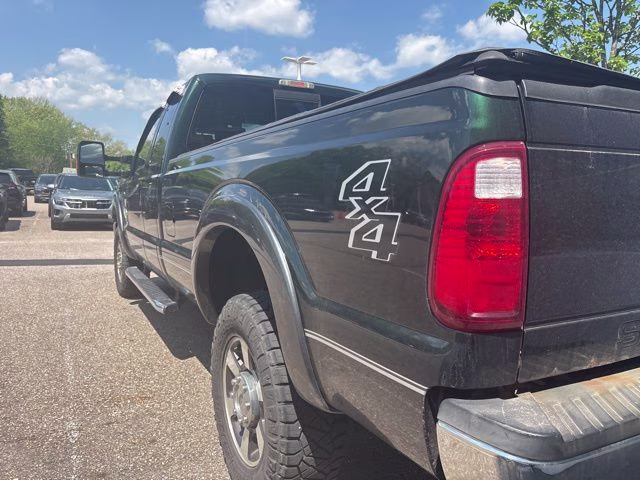 2015 Ford Super Duty F-350 SRW Lariat 4X4 Truck