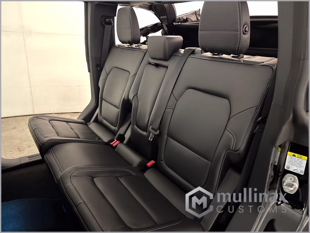 2026 Shadow Black Ford Bronco Outer Banks 4X4 SUV