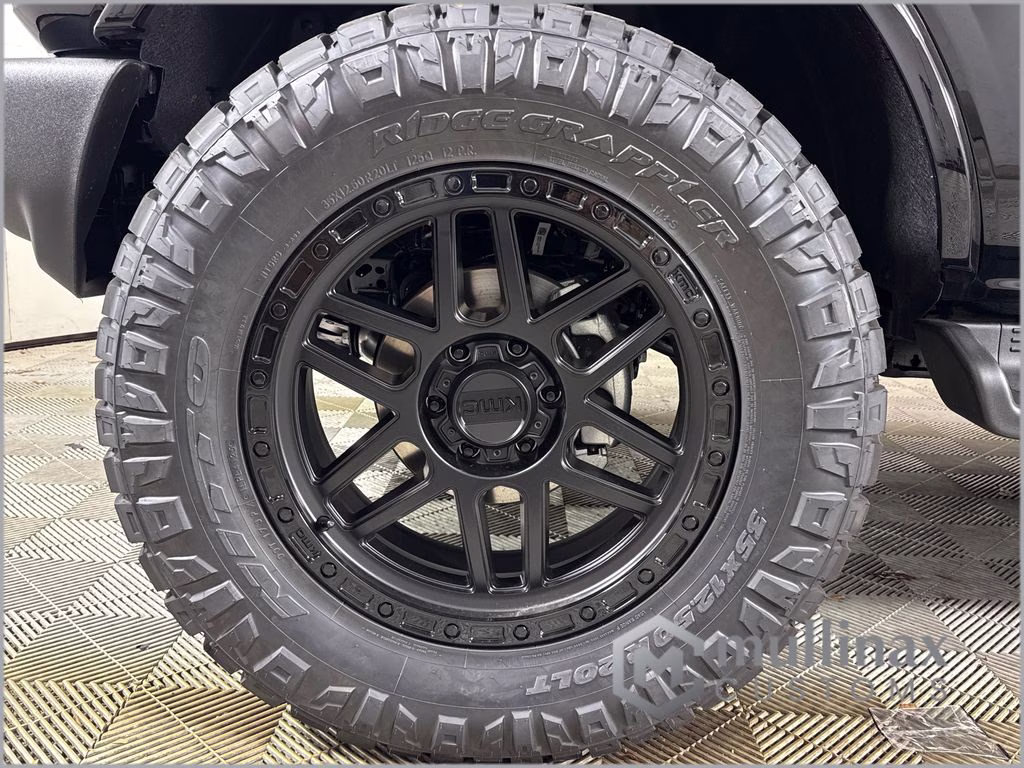 2026 Shadow Black Ford Bronco Outer Banks 4X4 SUV