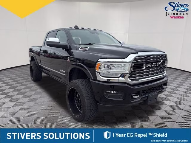 2022 Diamond Black Crystal Pearlcoat Ram 2500 Limited 4X4 Truck