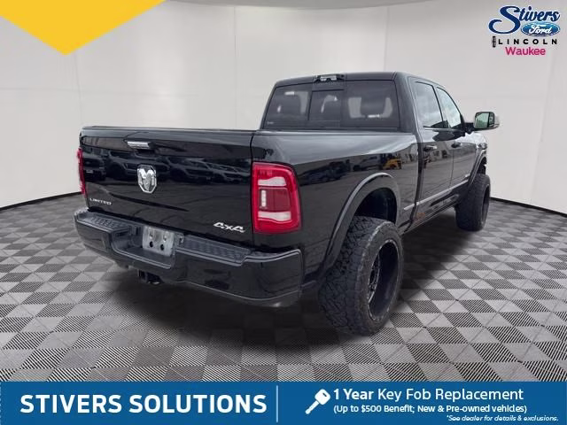 2022 Diamond Black Crystal Pearlcoat Ram 2500 Limited 4X4 Truck