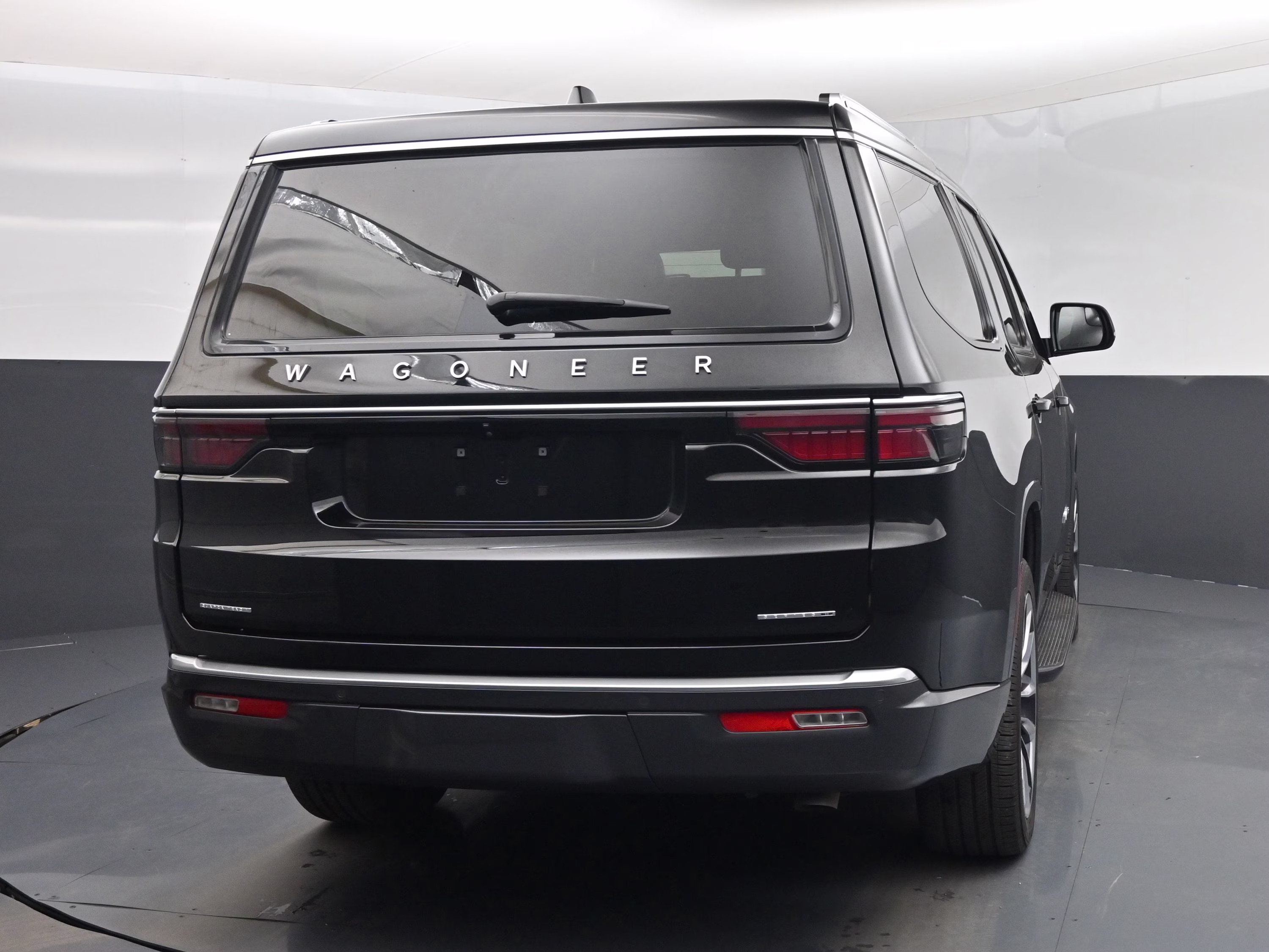 2022 Diamond Black Crystal Pearlcoat Jeep Wagoneer Series II 4X4 SUV