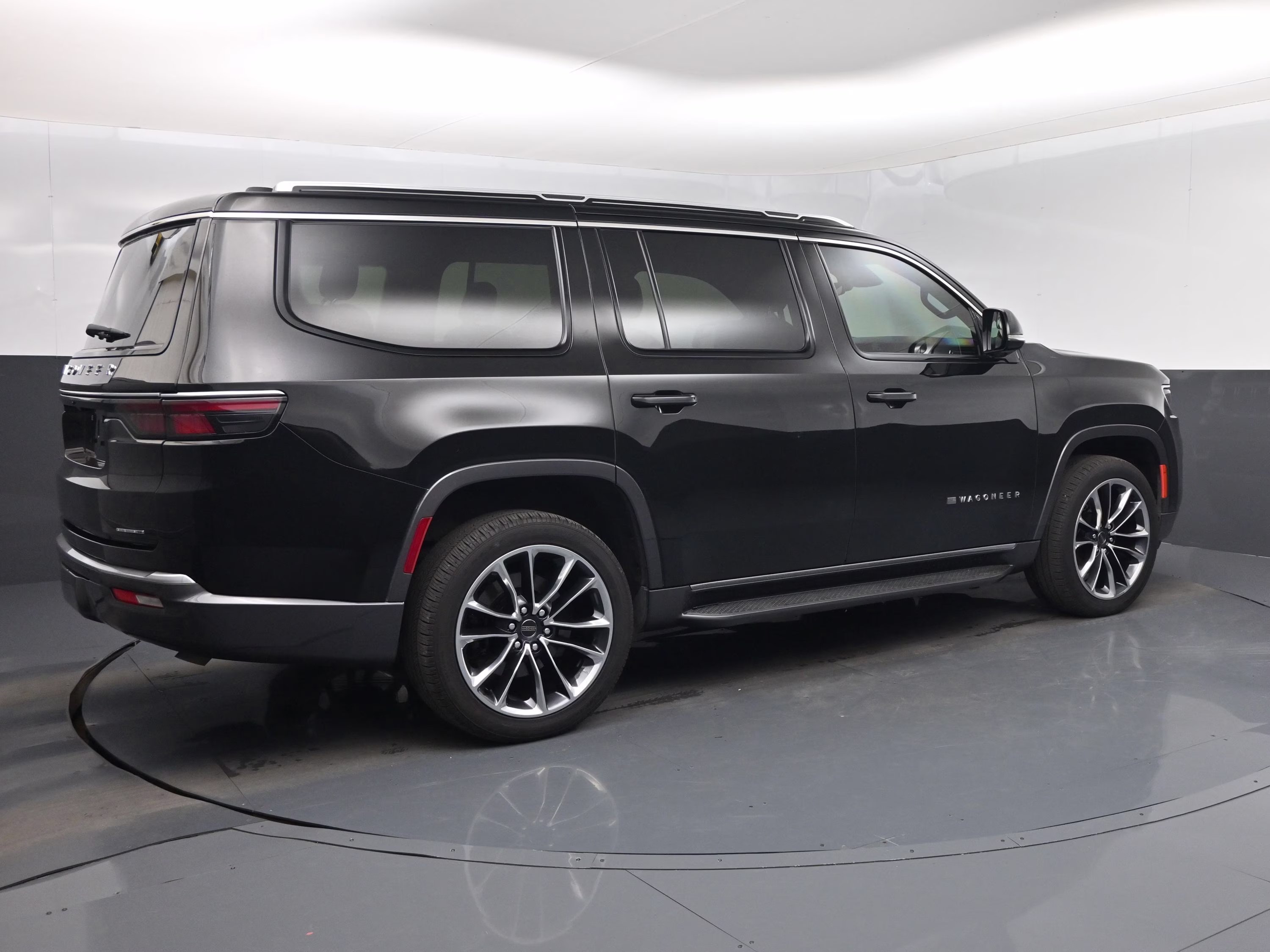 2022 Diamond Black Crystal Pearlcoat Jeep Wagoneer Series II 4X4 SUV