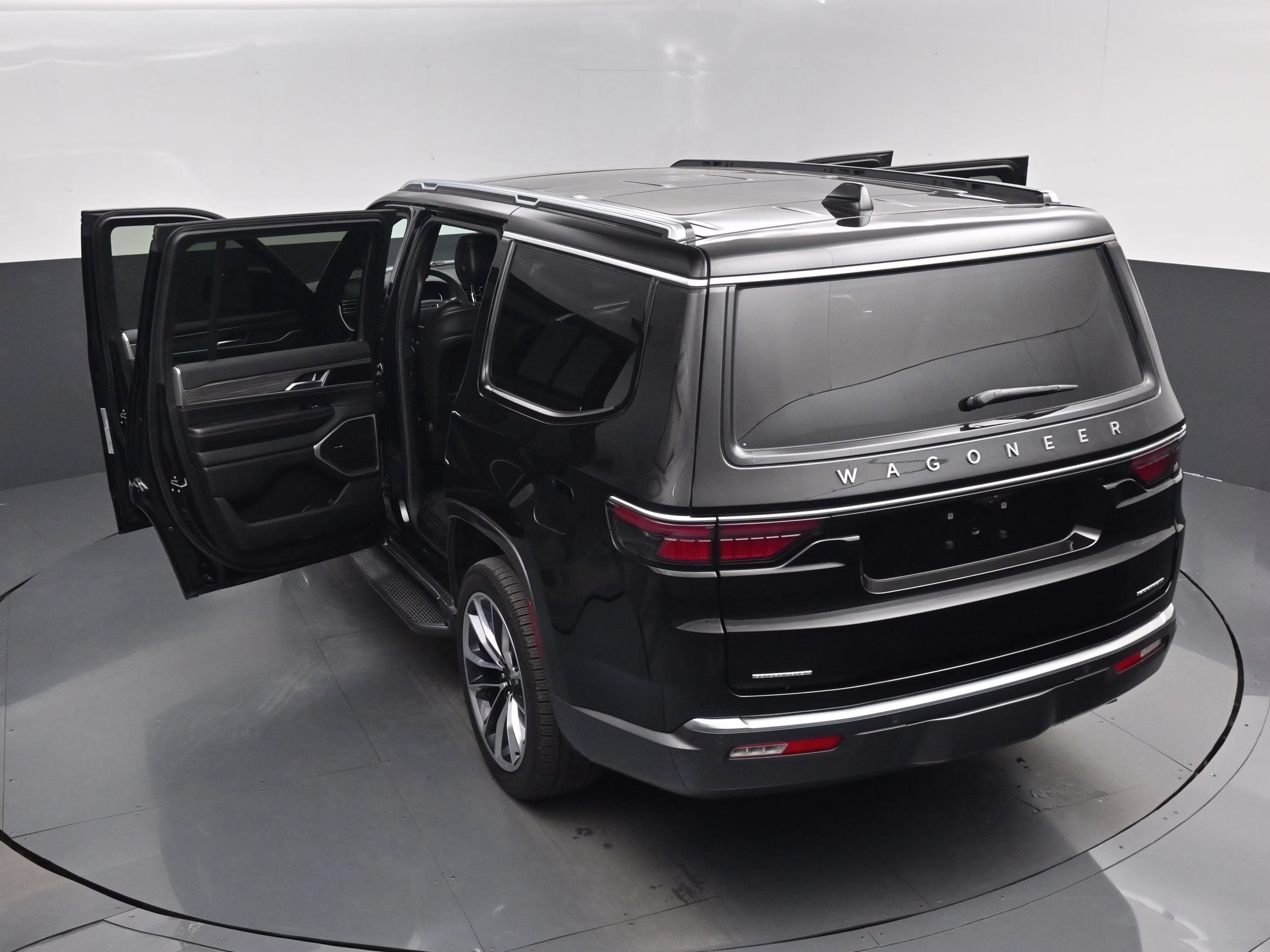 2022 Diamond Black Crystal Pearlcoat Jeep Wagoneer Series II 4X4 SUV