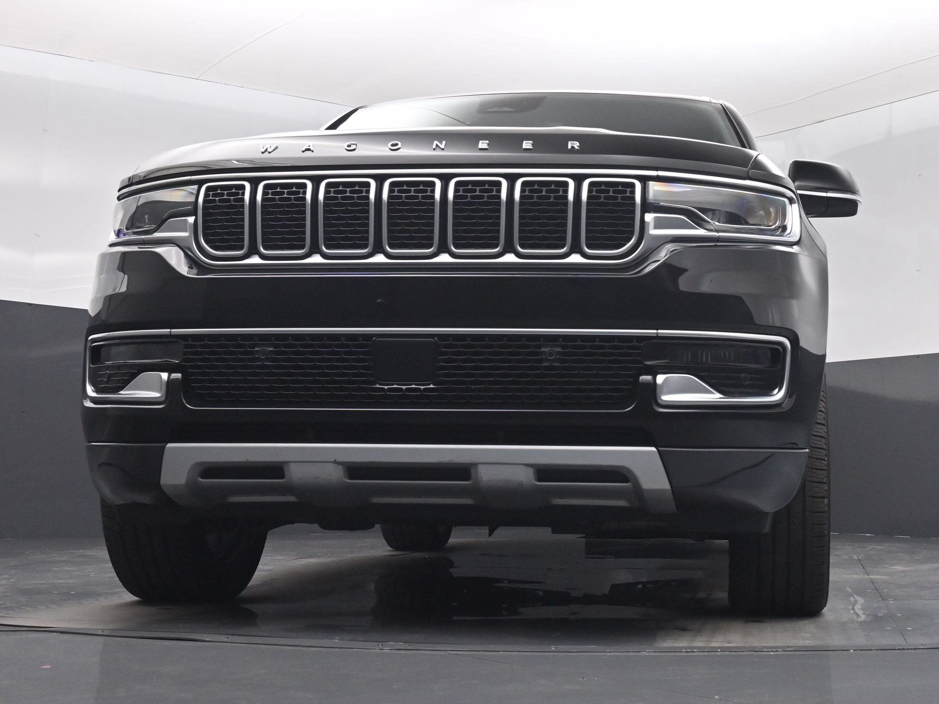 2022 Diamond Black Crystal Pearlcoat Jeep Wagoneer Series II 4X4 SUV