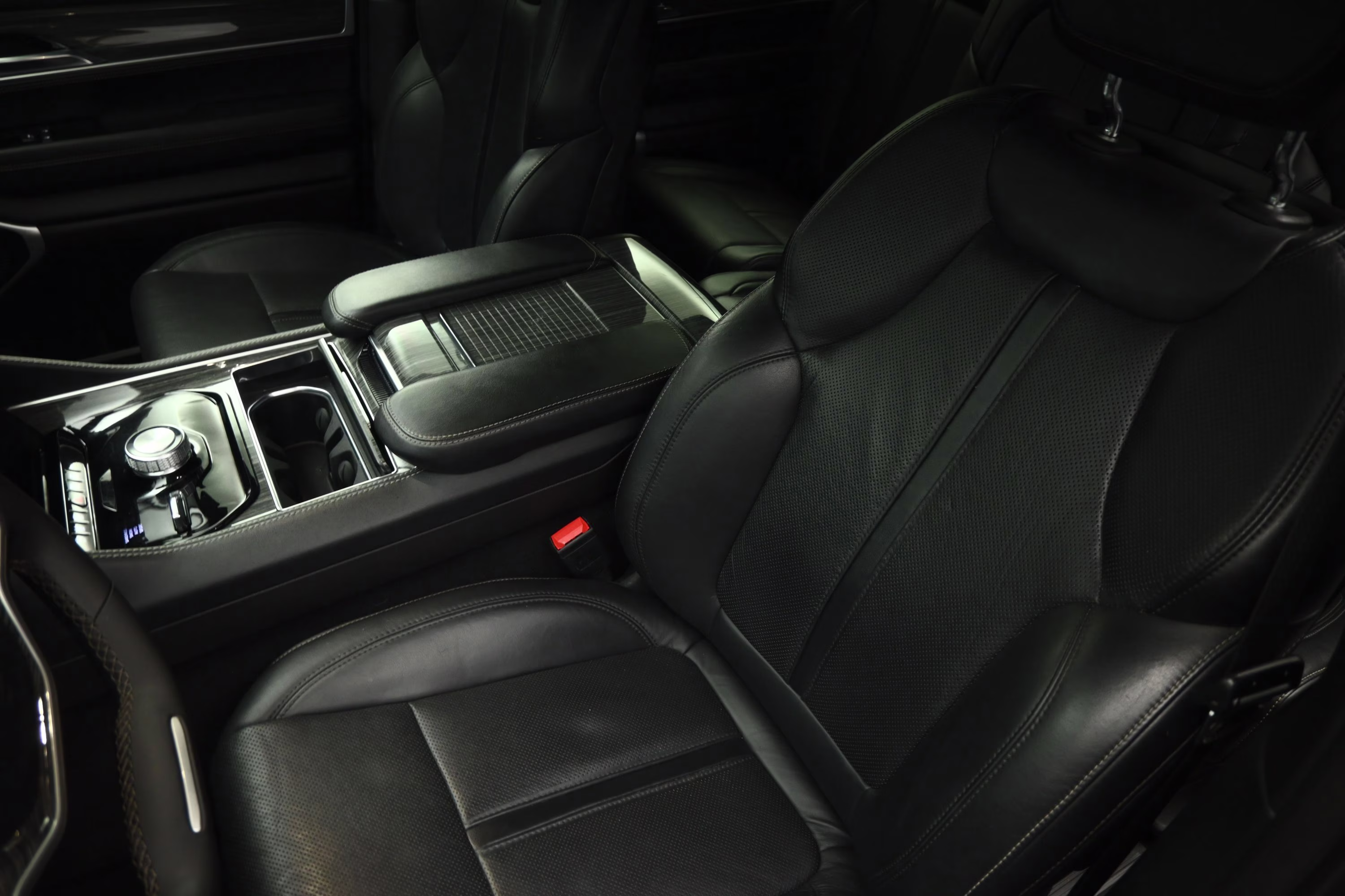 2022 Diamond Black Crystal Pearlcoat Jeep Wagoneer Series II 4X4 SUV