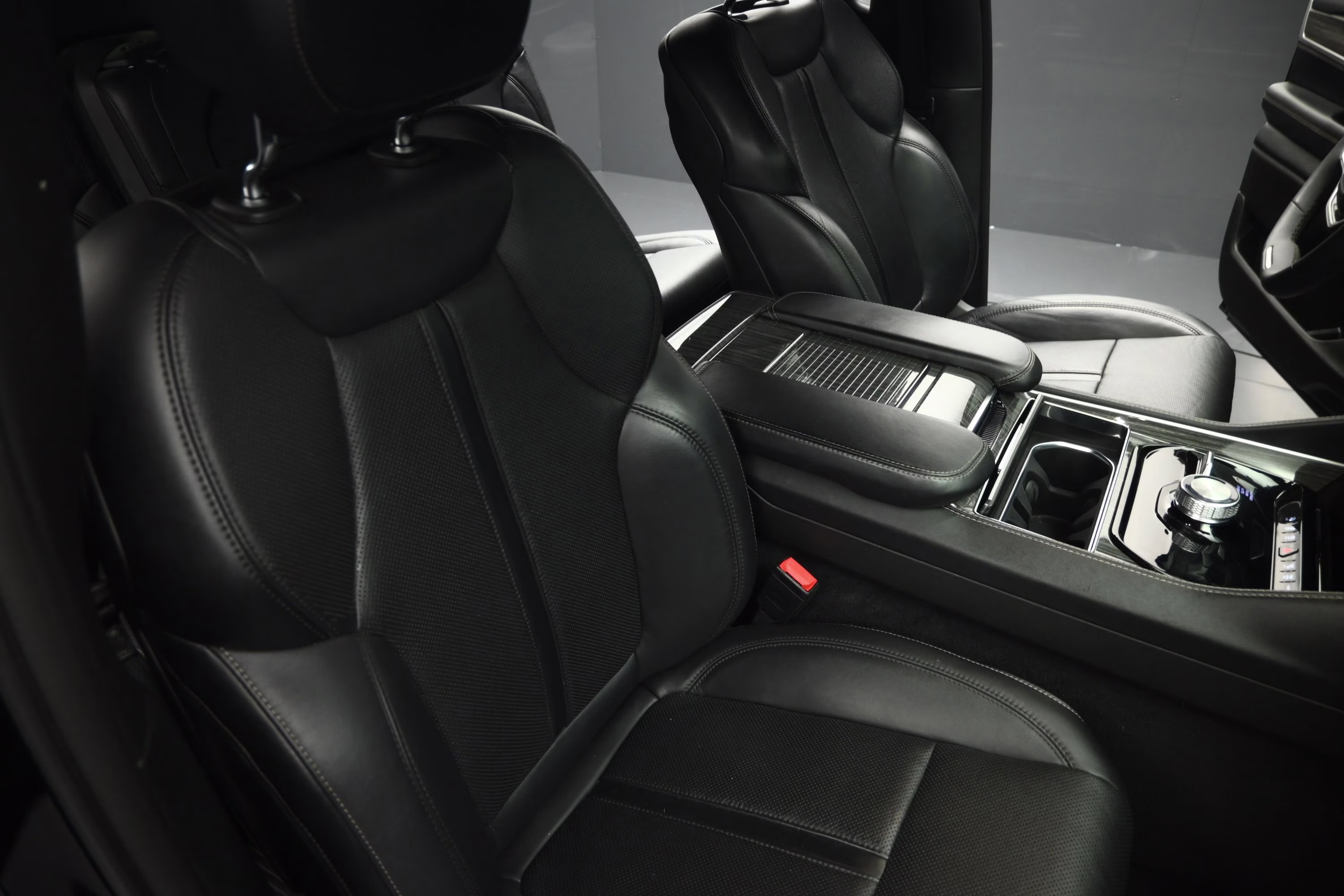 2022 Diamond Black Crystal Pearlcoat Jeep Wagoneer Series II 4X4 SUV