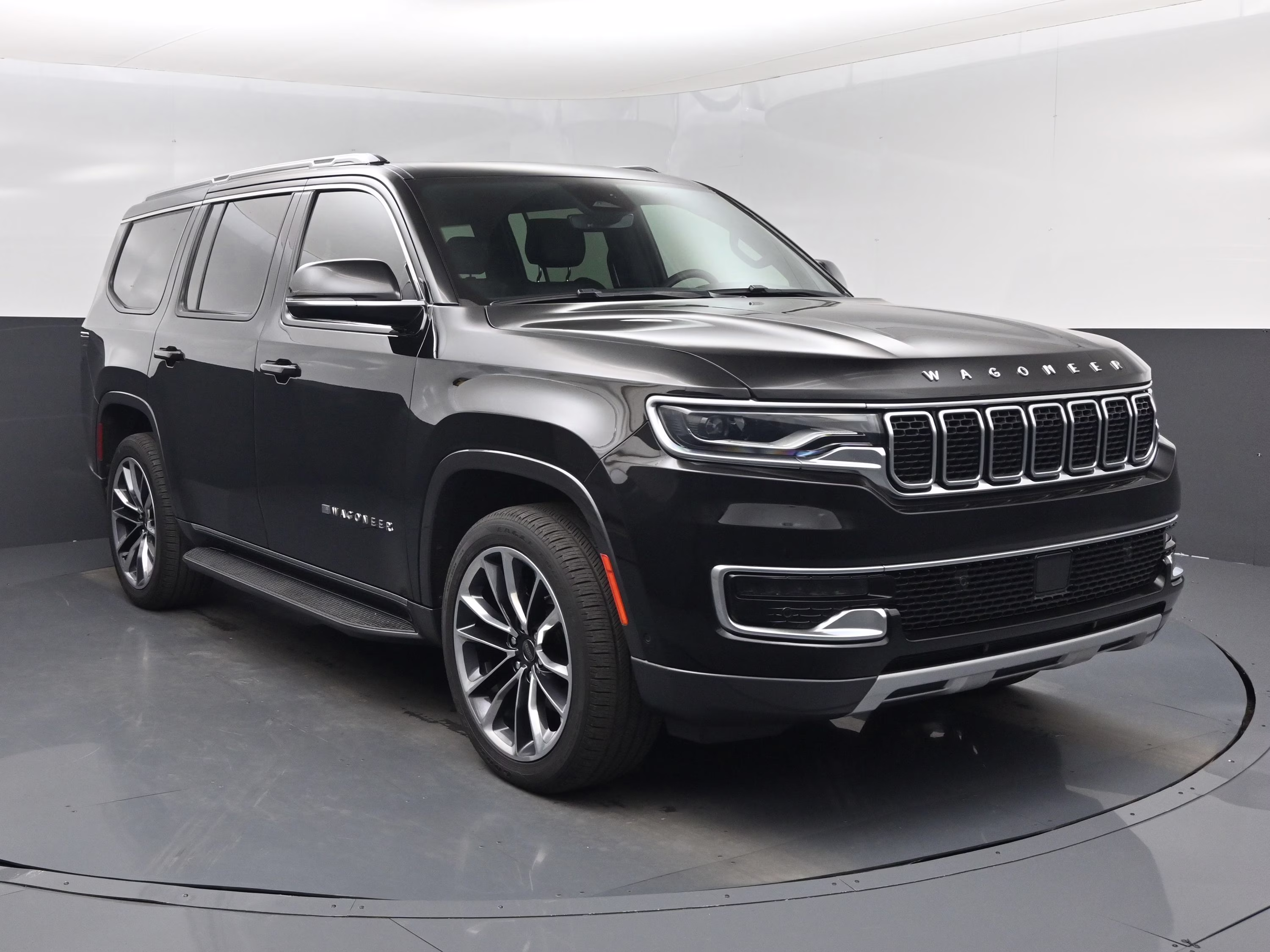 2022 Diamond Black Crystal Pearlcoat Jeep Wagoneer Series II 4X4 SUV
