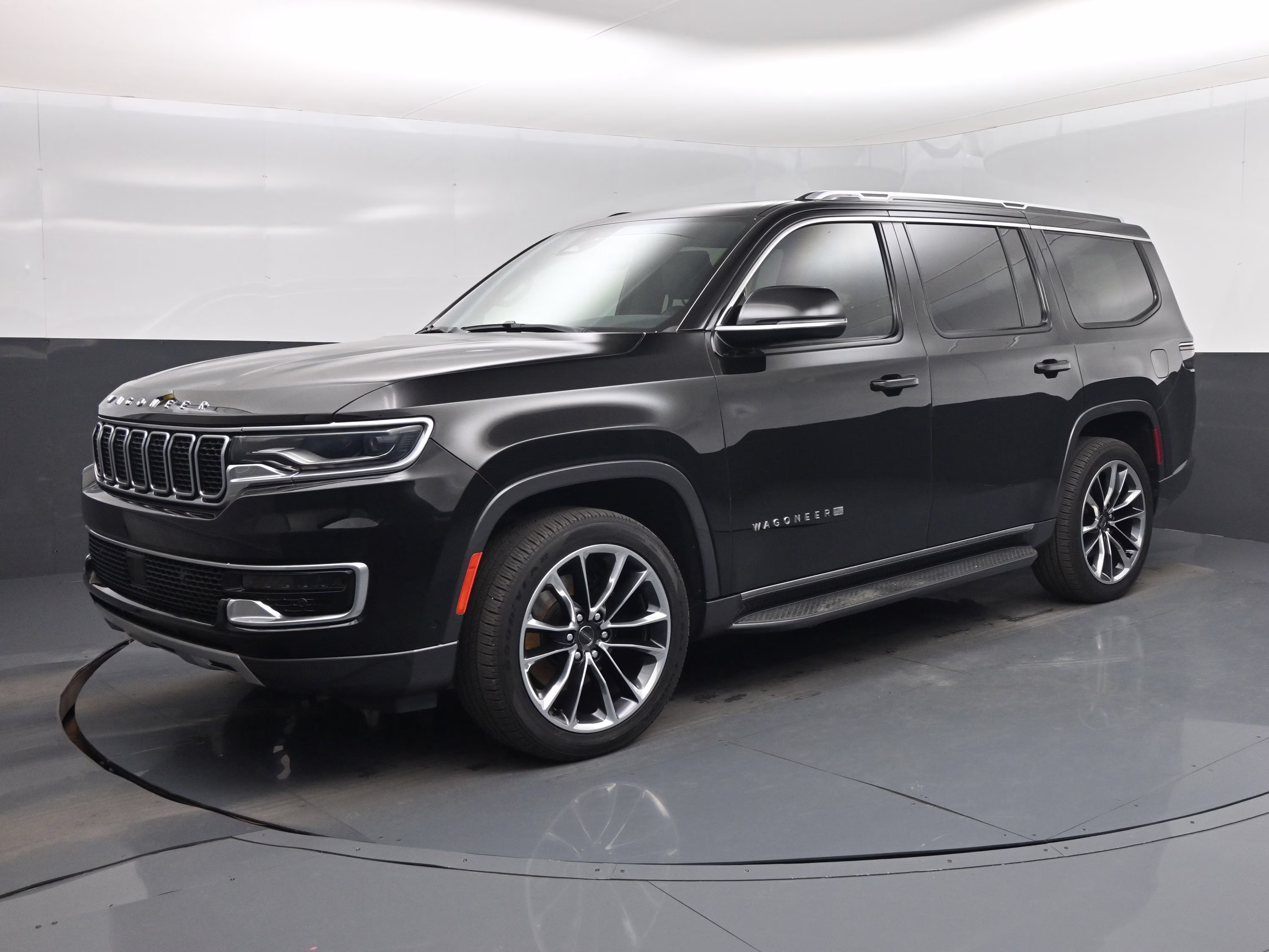 2022 Diamond Black Crystal Pearlcoat Jeep Wagoneer Series II 4X4 SUV