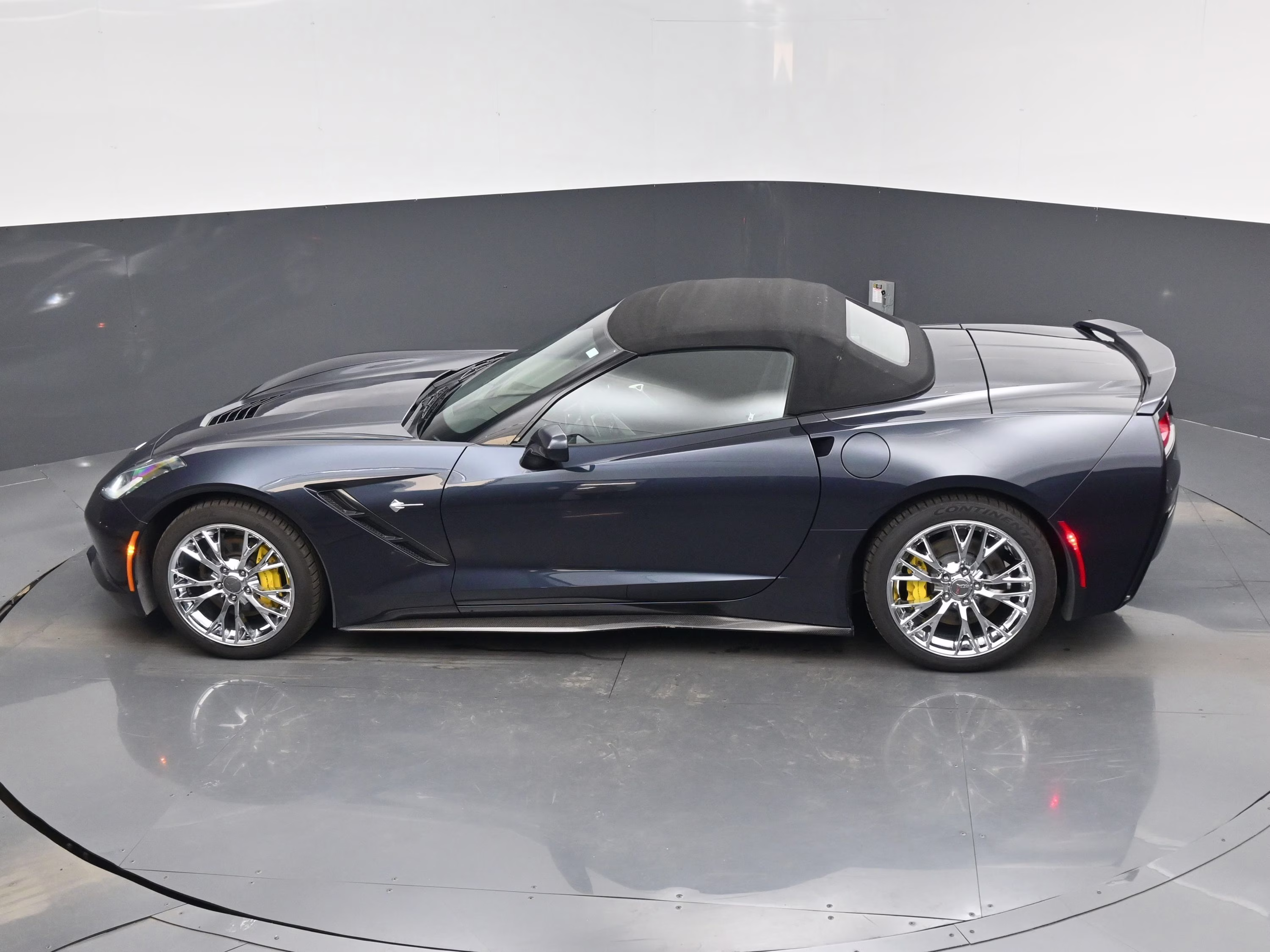 2014 Night Race Blue Metallic Chevrolet Corvette Stingray Base RWD Convertible