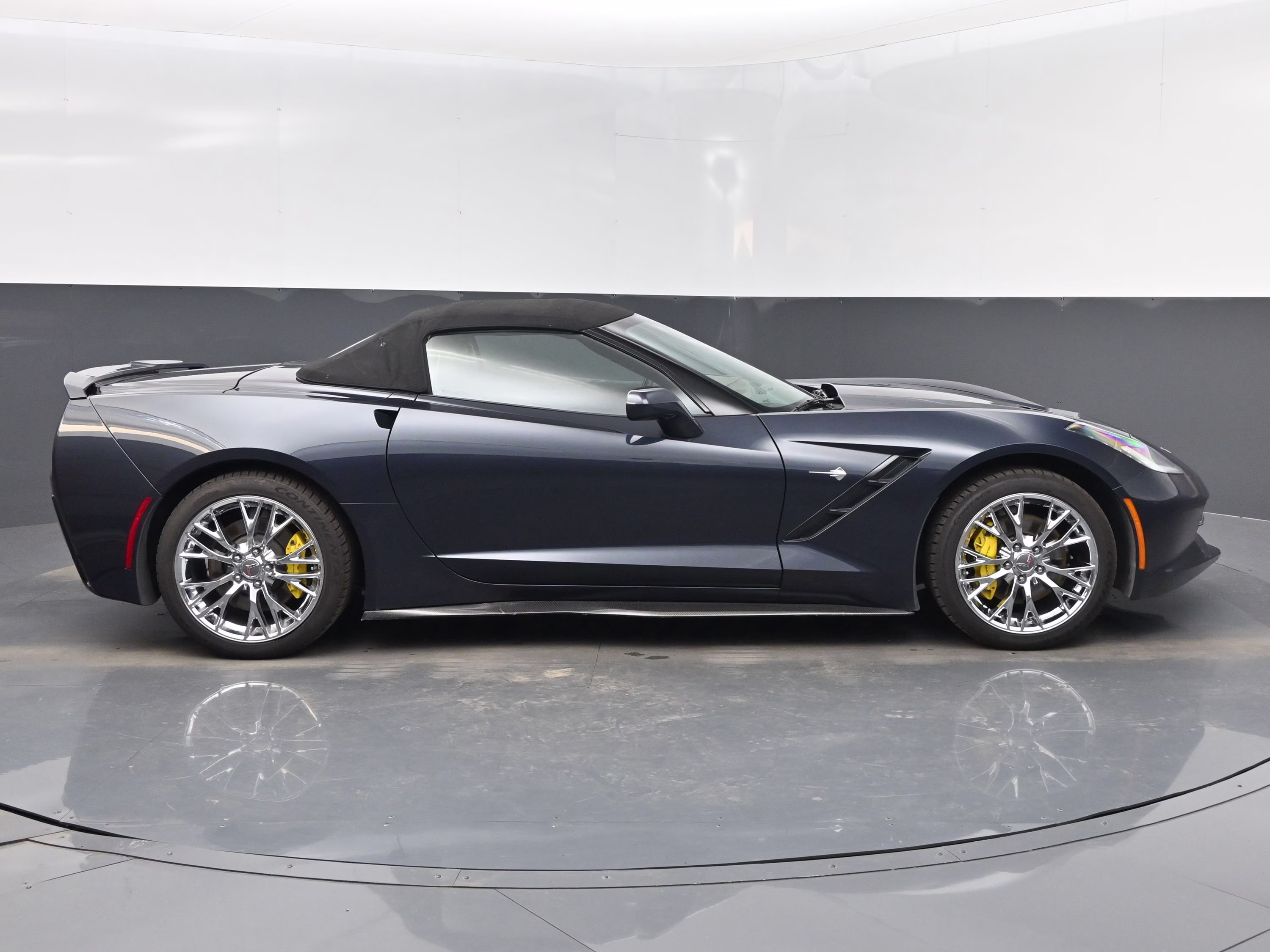 2014 Night Race Blue Metallic Chevrolet Corvette Stingray Base RWD Convertible