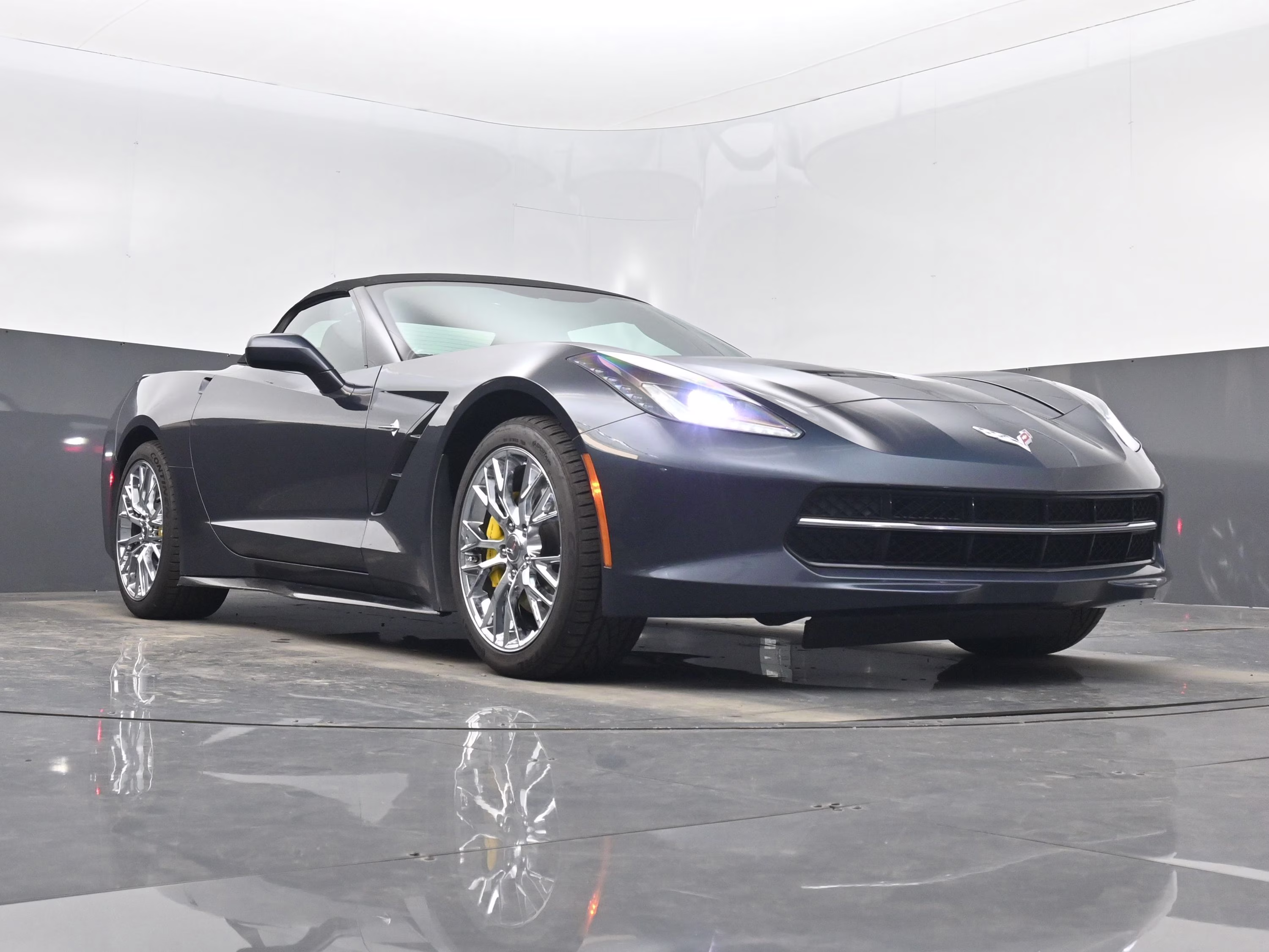 2014 Night Race Blue Metallic Chevrolet Corvette Stingray Base RWD Convertible