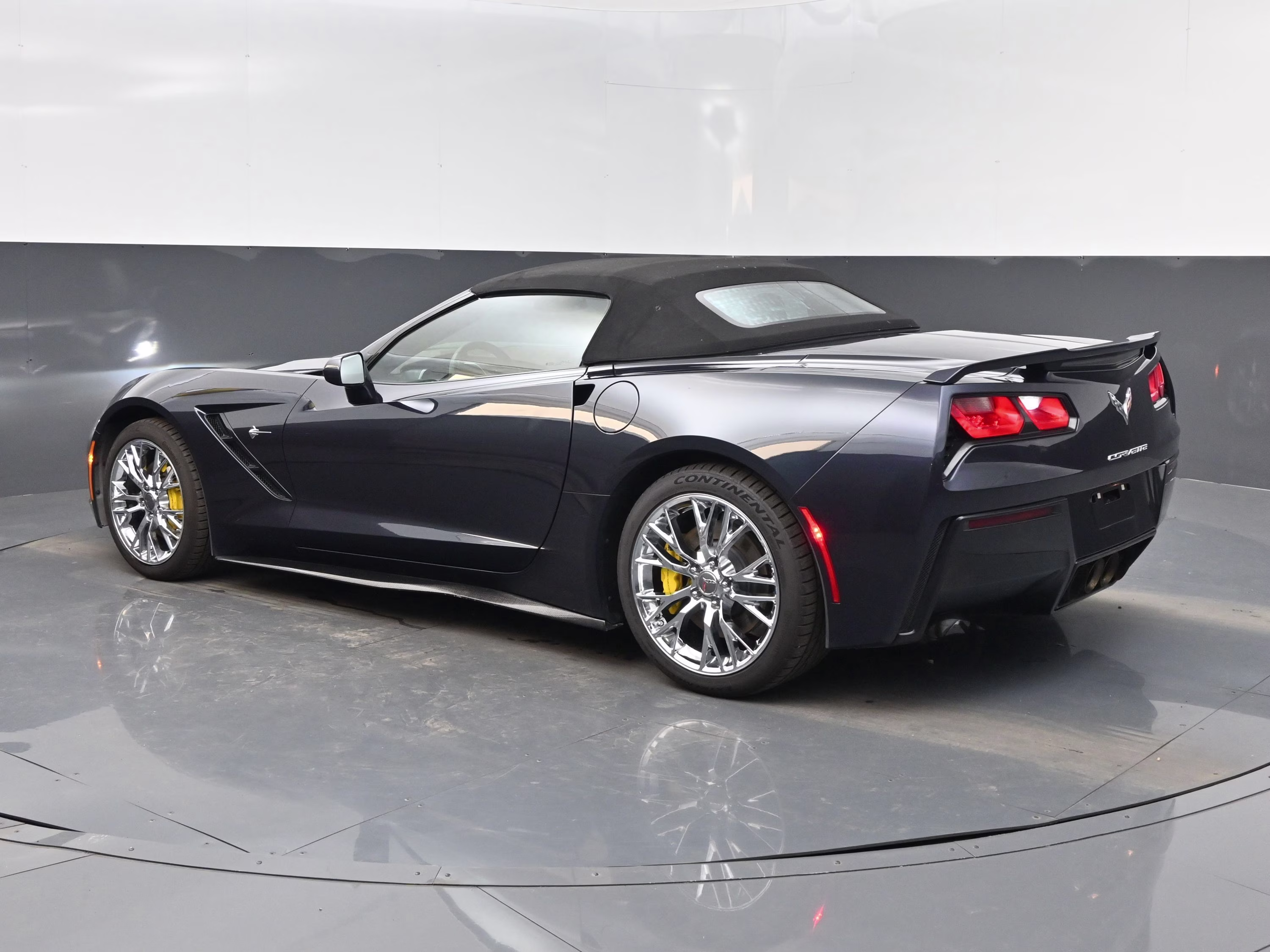 2014 Night Race Blue Metallic Chevrolet Corvette Stingray Base RWD Convertible