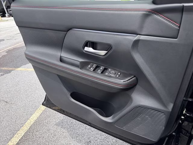 2026 Super Black Nissan Kicks SR FWD SUV