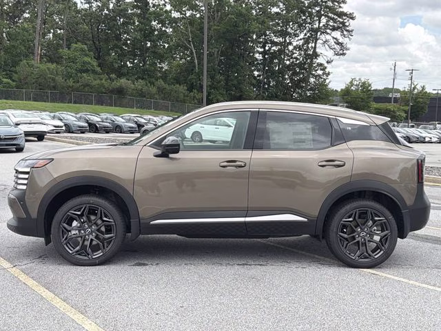 2026 Canyon Bronze Metallic Nissan Kicks SR FWD SUV