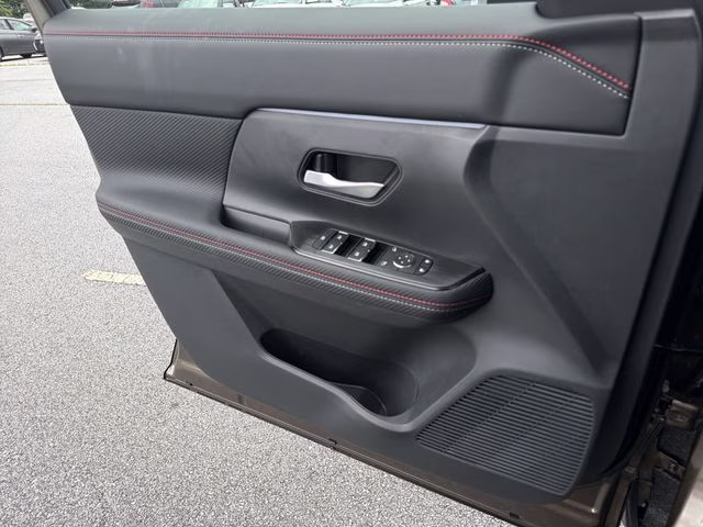 2026 Canyon Bronze Metallic Nissan Kicks SR FWD SUV