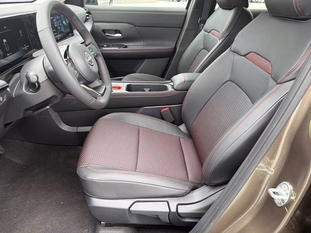 2026 Canyon Bronze Metallic Nissan Kicks SR FWD SUV