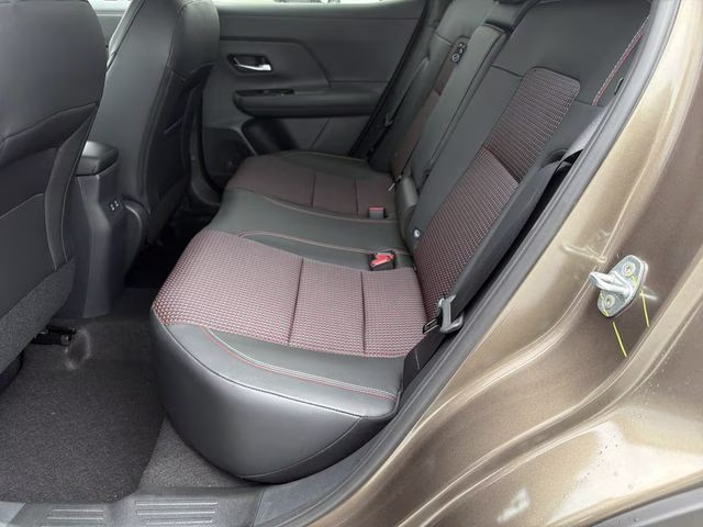 2026 Canyon Bronze Metallic Nissan Kicks SR FWD SUV