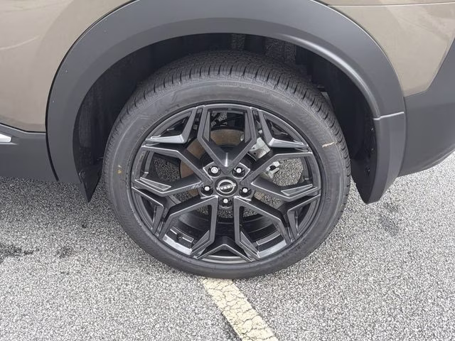 2026 Canyon Bronze Metallic Nissan Kicks SR FWD SUV
