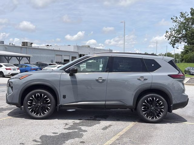 2026 Boulder Gray Pearl Nissan Rogue Dark Armor FWD SUV