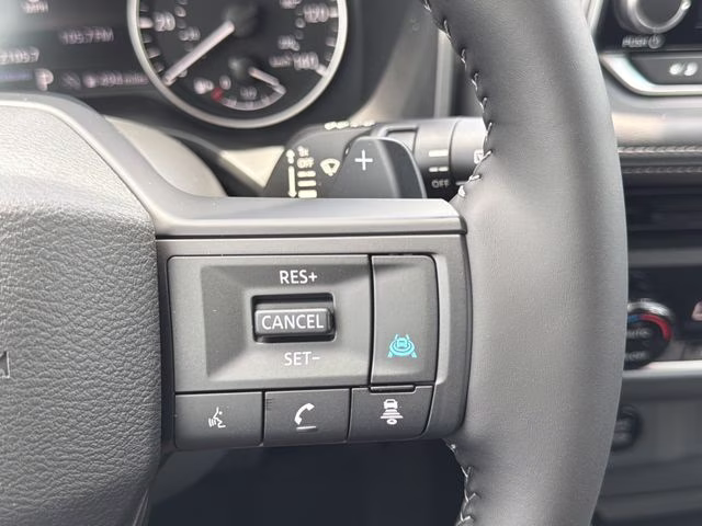 2026 Boulder Gray Pearl Nissan Rogue Dark Armor FWD SUV