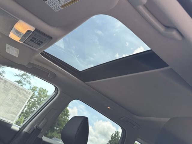 2026 Boulder Gray Pearl Nissan Rogue Dark Armor FWD SUV