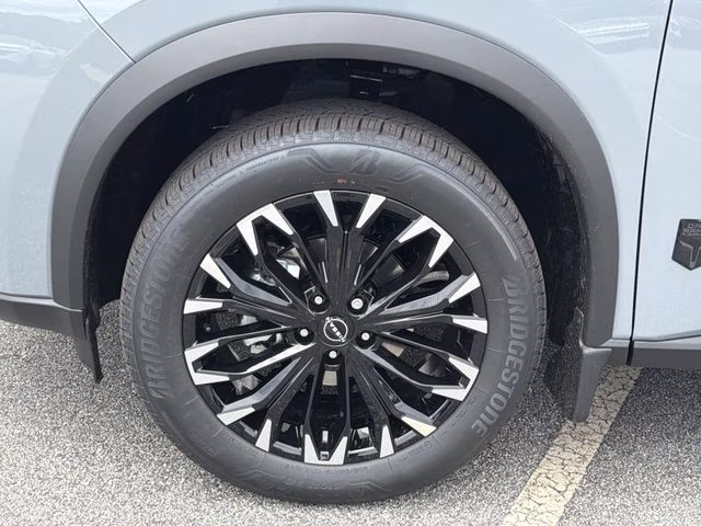 2026 Boulder Gray Pearl Nissan Rogue Dark Armor AWD SUV