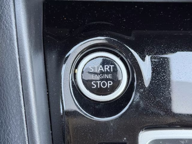 2024 Super Black Metallic Nissan Versa 1.6 SV FWD Sedan